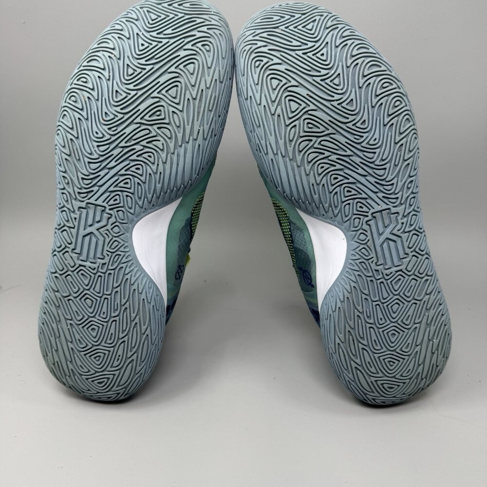 Nike Kyrie Flytrap 5 Mens Size 11.5 Blue Green White Basketball Shoes Sneakers - Picture 9 of 9
